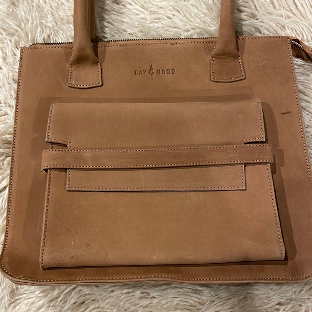 Day & Mood Tan Leather Tote Bag